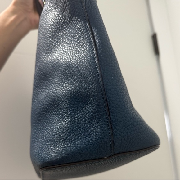 Tory Burch top handle leather with crossbody strap - Picture 8 of 9